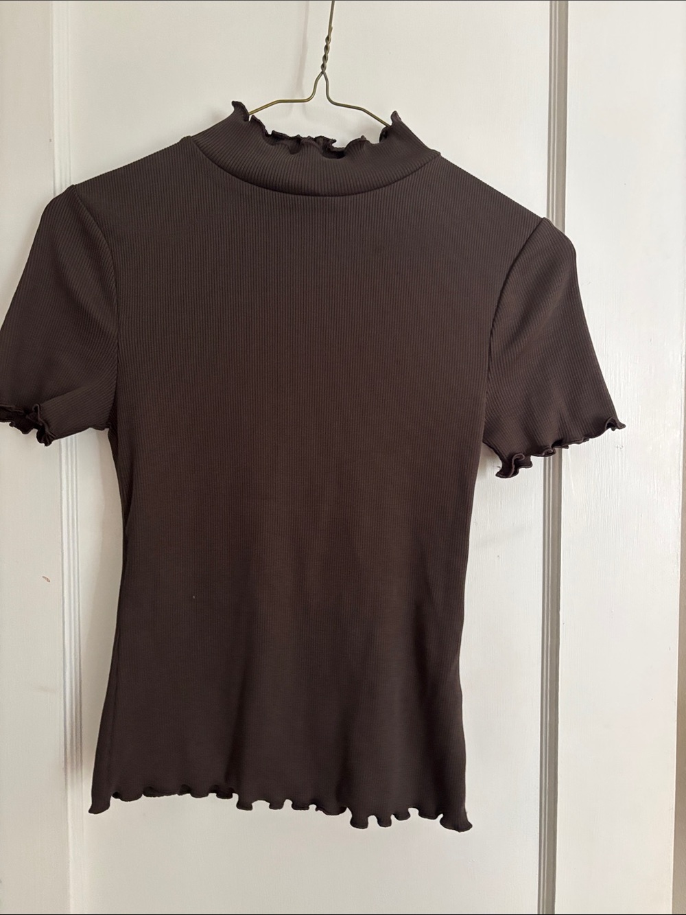 Veronica Beard Ribbed Lettuce-Edge Mock Neck Top - Dark Brown